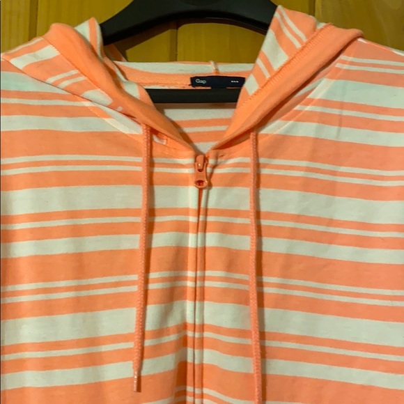 Gap Zipup - Picture 2 of 4